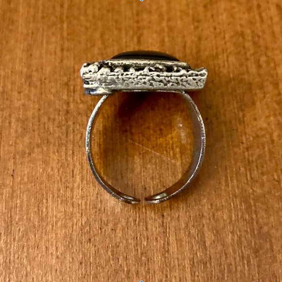 Artisanal ring with a blue stone - Picture 2 of 4